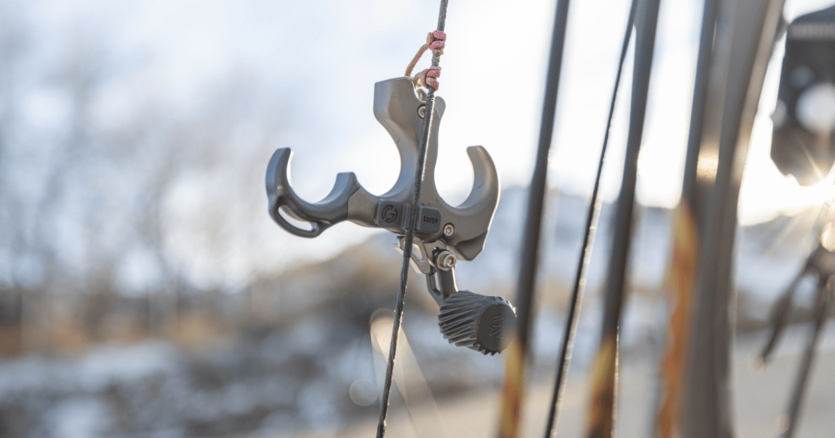 OG Thumb Release String Clip